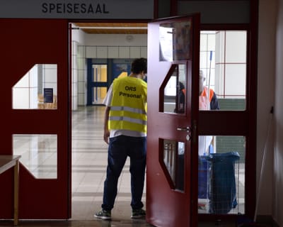 Wie ein Rüstungskonzern in Österreich mit Asylunterkünften verdient